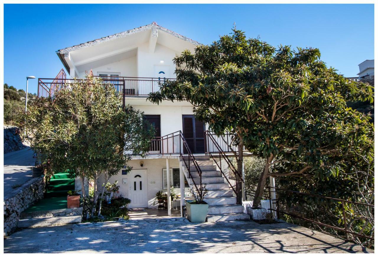 Apartman Sissy Primosten Exterior photo